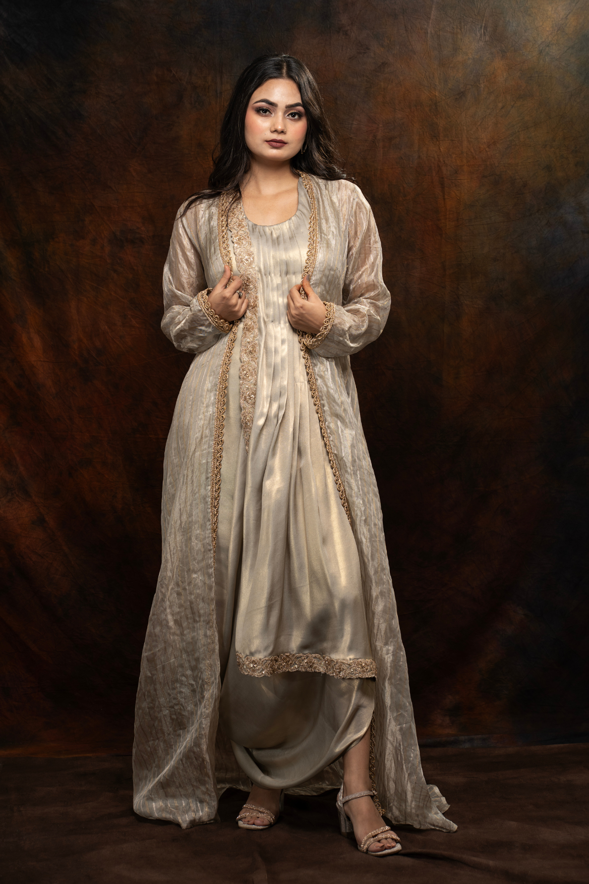 Cowled tunic with tissue shrug
