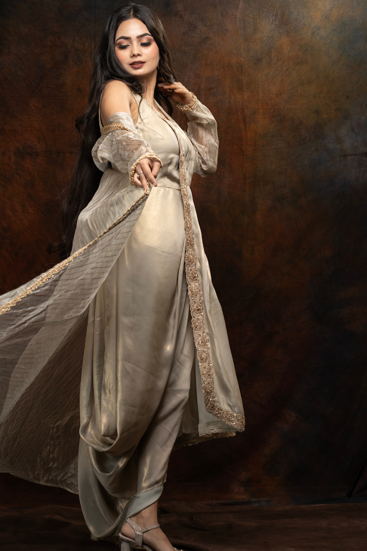 Cowled tunic with tissue shrug